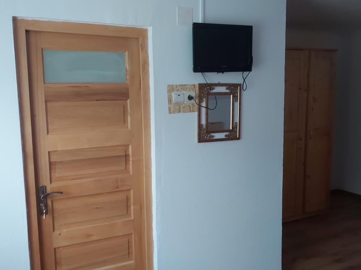 Pensiunea Schilacy Grosii Tiblesului Exteriör bild