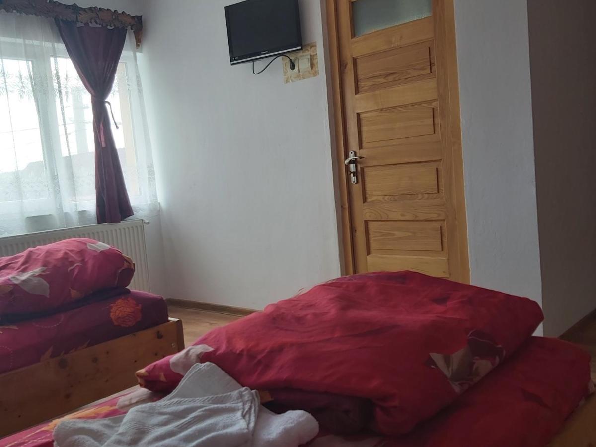 Pensiunea Schilacy Grosii Tiblesului Exteriör bild