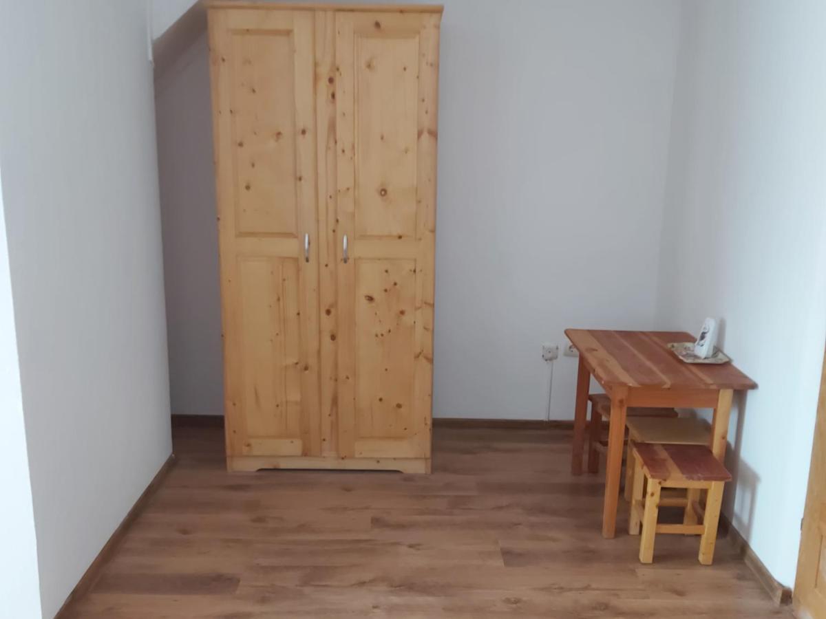 Pensiunea Schilacy Grosii Tiblesului Exteriör bild
